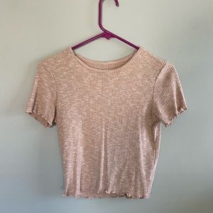 American Eagle Cropped pink shirt